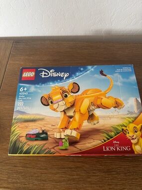 Disney LEGO Simba Cub Building Set - Yellow, Tan, Brown